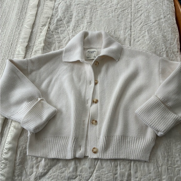Abercrombie & Fitch Sweaters - Abercrombie & Fitch White Button-Up Cardigan